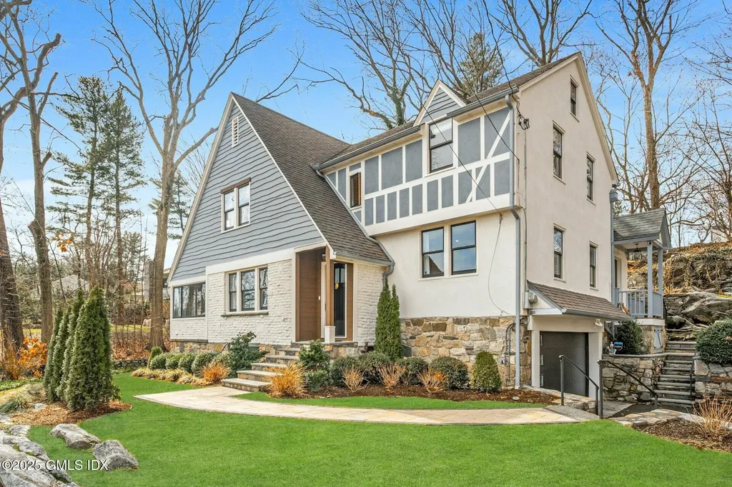 12 Osee Place Cos Cob CT 06807