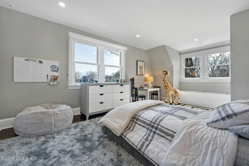 12 Osee Place Cos Cob CT 06807