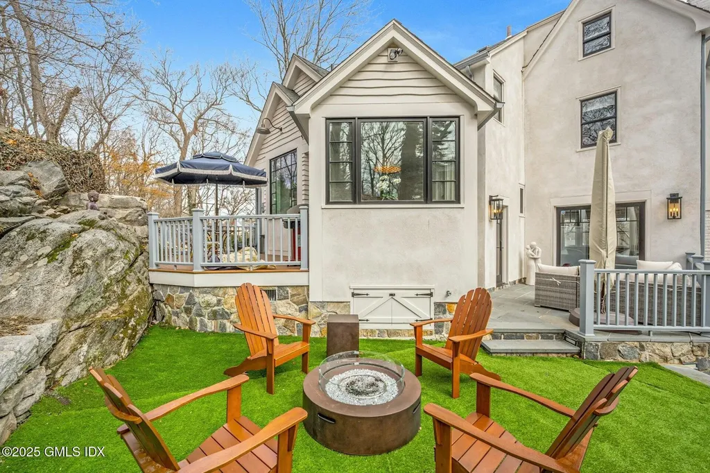 12 Osee Place Cos Cob CT 06807