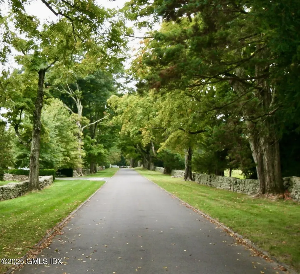 10 Cliffdale Road Greenwich CT 06831