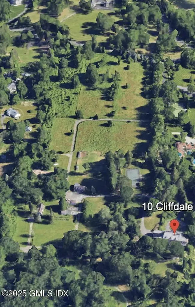 10 Cliffdale Road Greenwich CT 06831