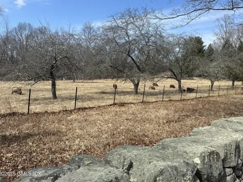 10 Cliffdale Road Greenwich CT 06831