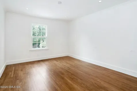 7 Deer Lane Greenwich CT 06830