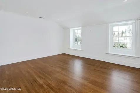 7 Deer Lane Greenwich CT 06830