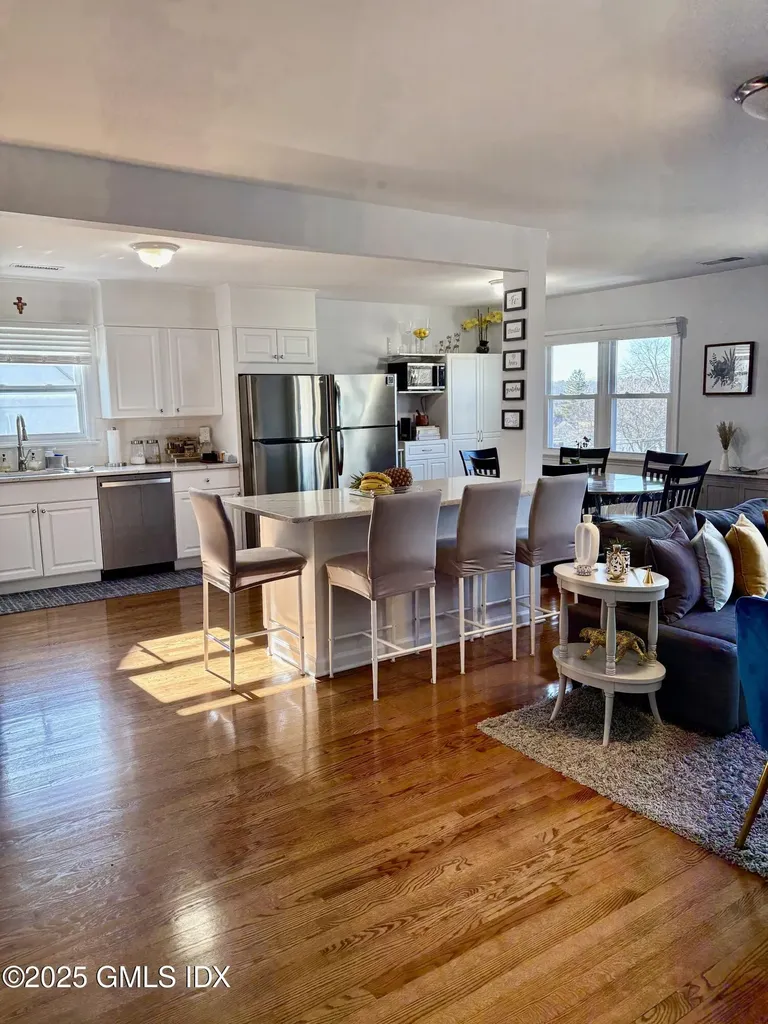 27 High Street Greenwich CT 06830