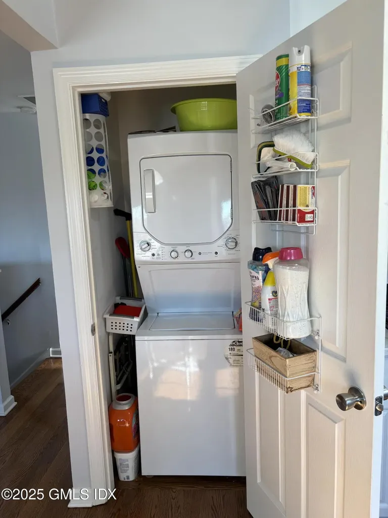 27 High Street Greenwich CT 06830