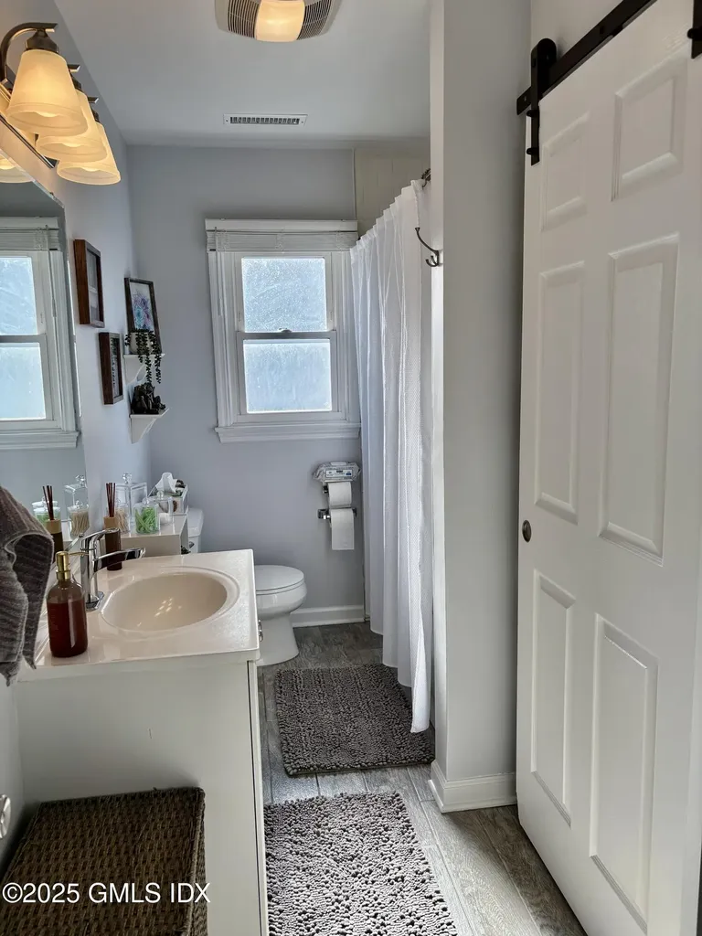 27 High Street Greenwich CT 06830