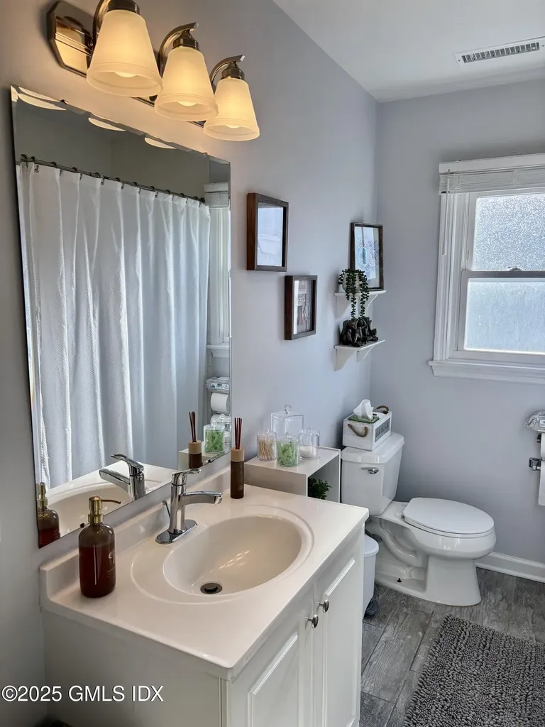 27 High Street Greenwich CT 06830