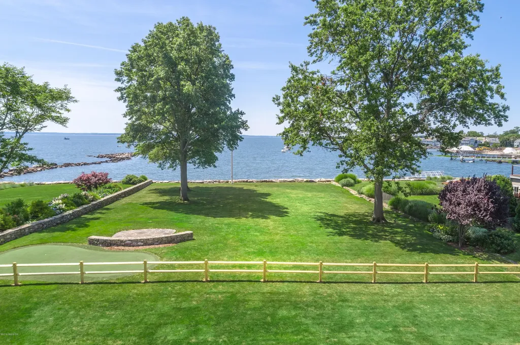 30 Rocky Point Road Old Greenwich CT 06870