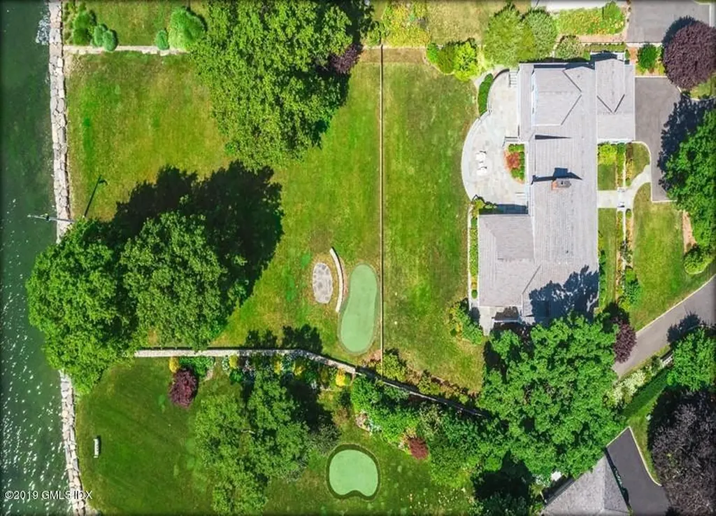 30 Rocky Point Road Old Greenwich CT 06870