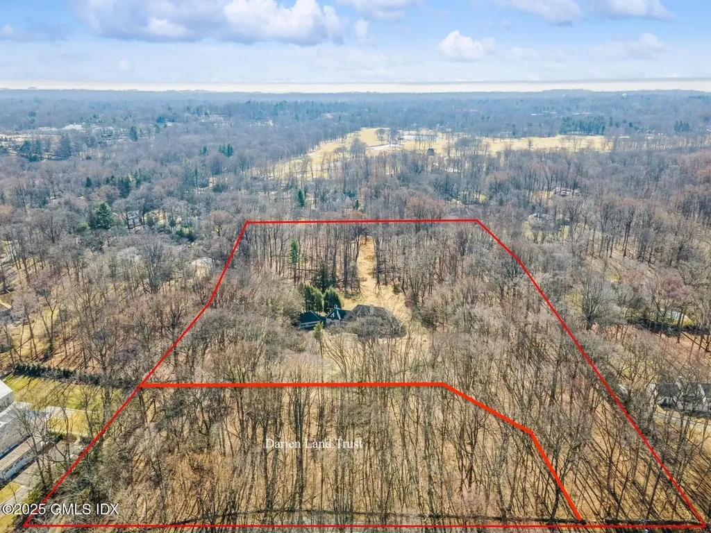 660 Hollow Tree Ridge Road Darien CT 06820