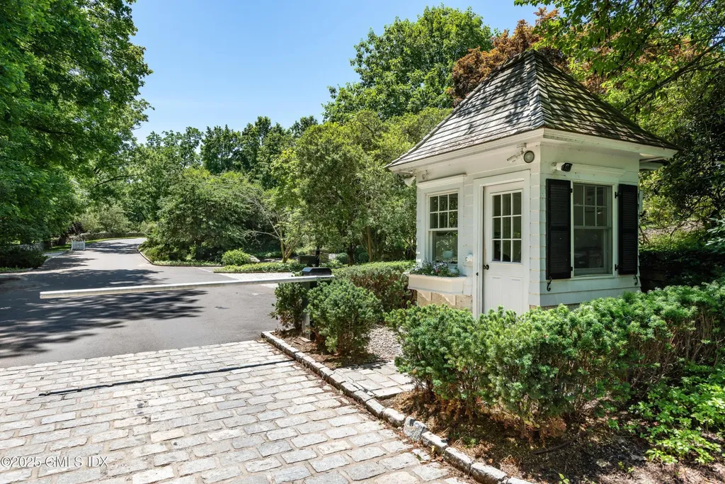 6 Windrose Way Greenwich CT 06830