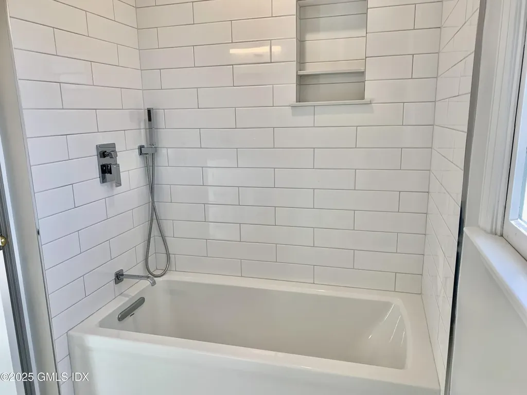 55 Richmond Drive Old Greenwich CT 06870