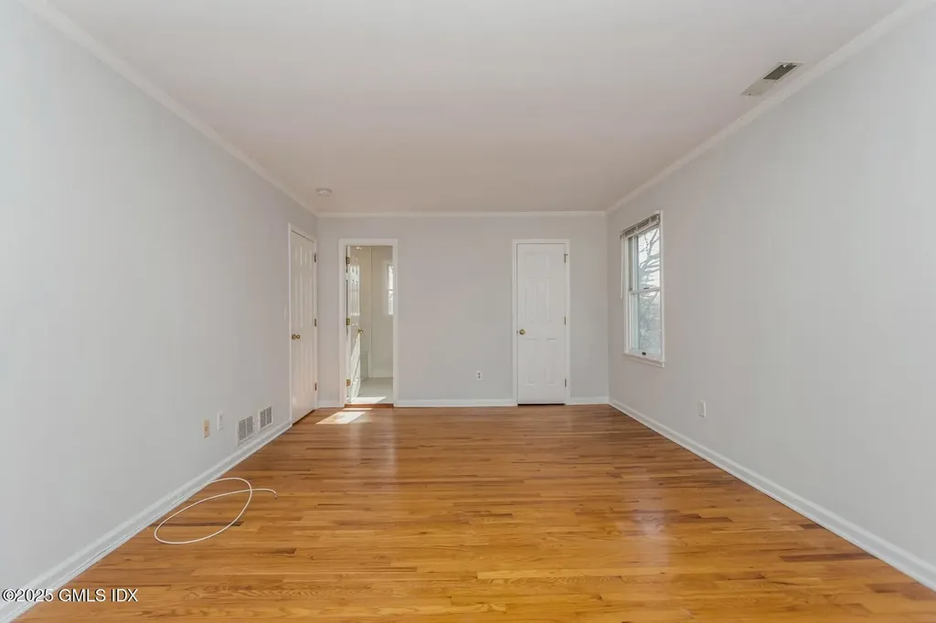 55 Richmond Drive Old Greenwich CT 06870