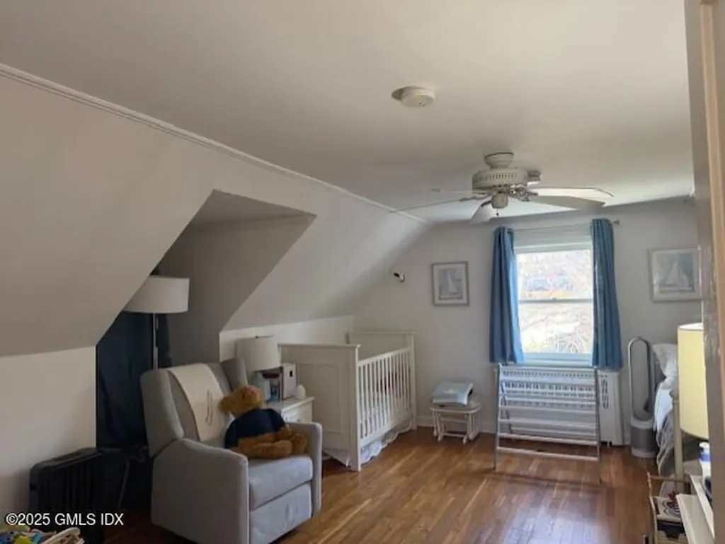 26 Halsey Drive Old Greenwich CT 06870