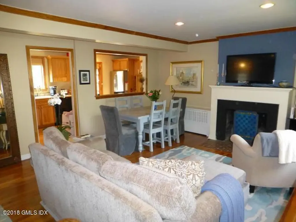 26 Halsey Drive Old Greenwich CT 06870