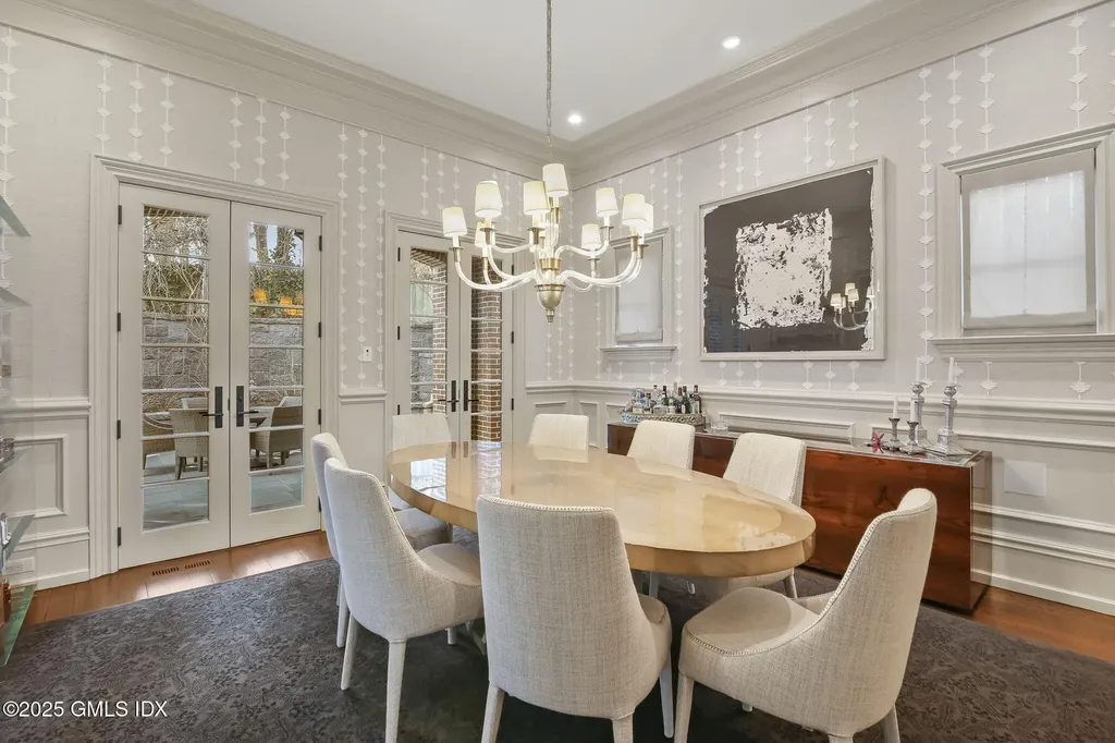 56 Milbank Avenue Greenwich CT 06830
