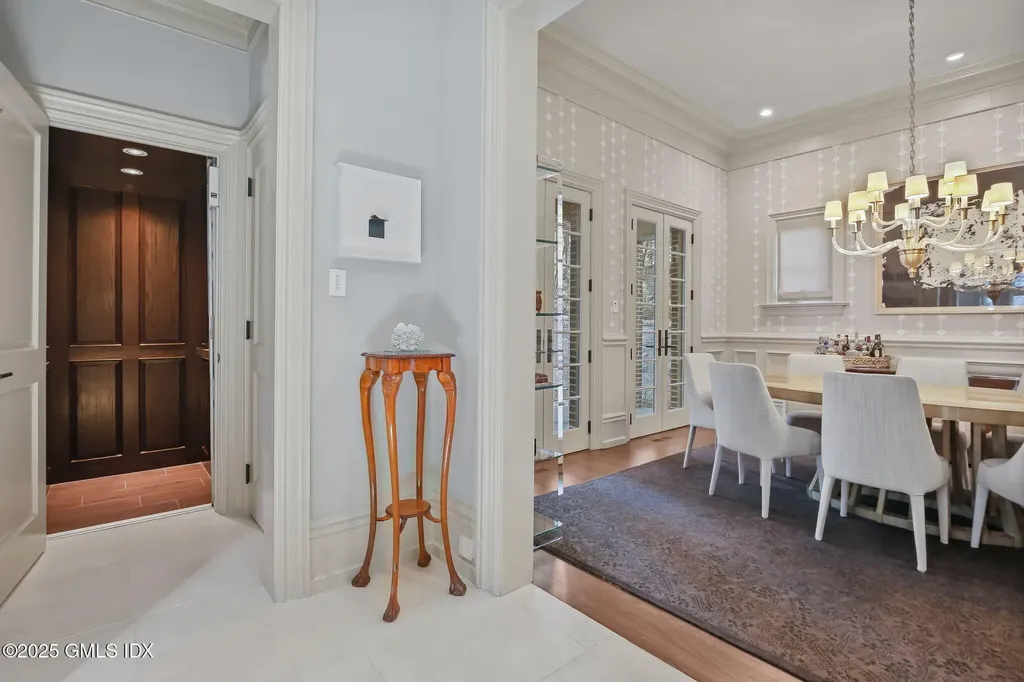 56 Milbank Avenue Greenwich CT 06830