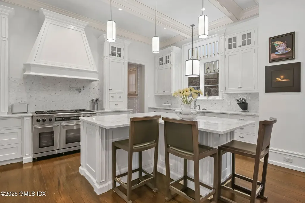 56 Milbank Avenue Greenwich CT 06830