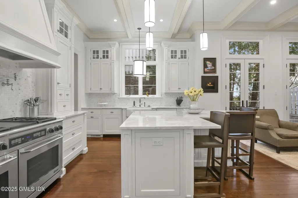 56 Milbank Avenue Greenwich CT 06830