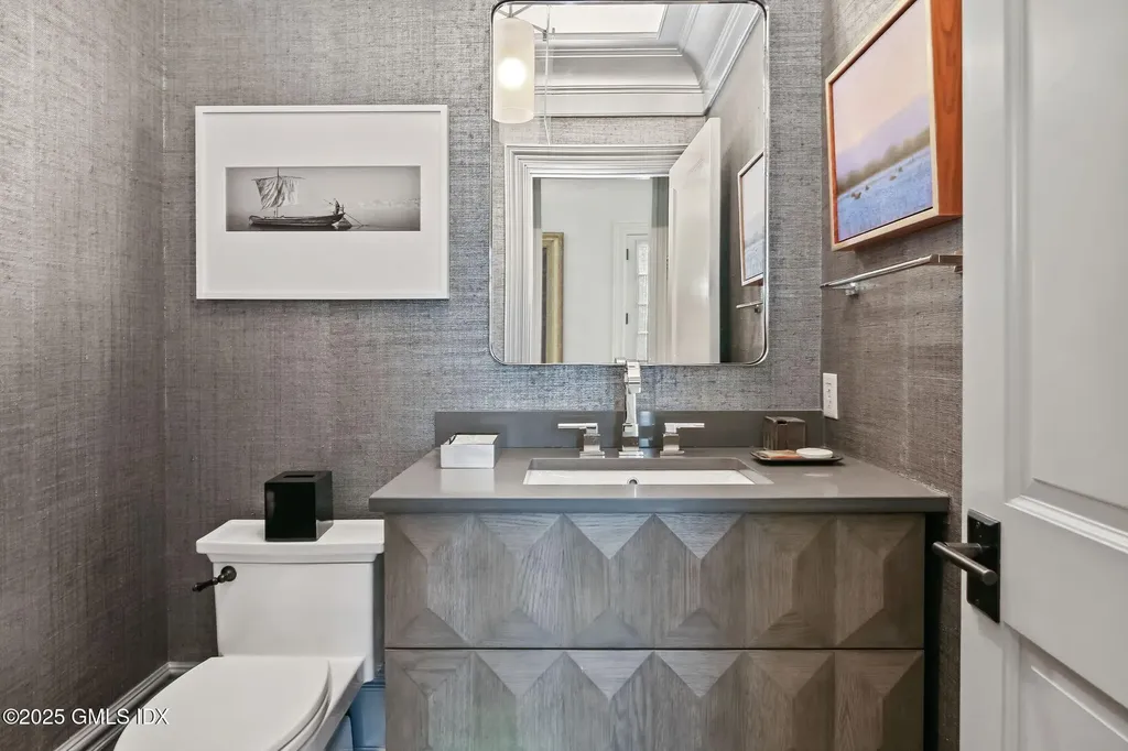 56 Milbank Avenue Greenwich CT 06830
