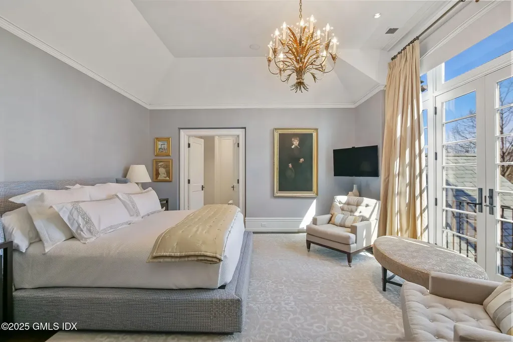 56 Milbank Avenue Greenwich CT 06830
