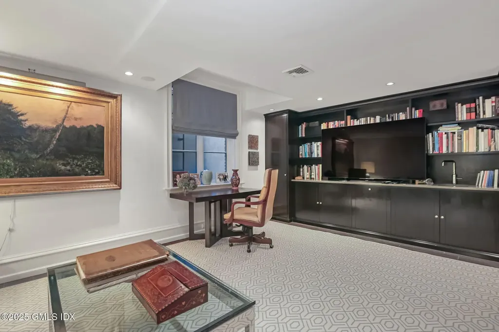 56 Milbank Avenue Greenwich CT 06830