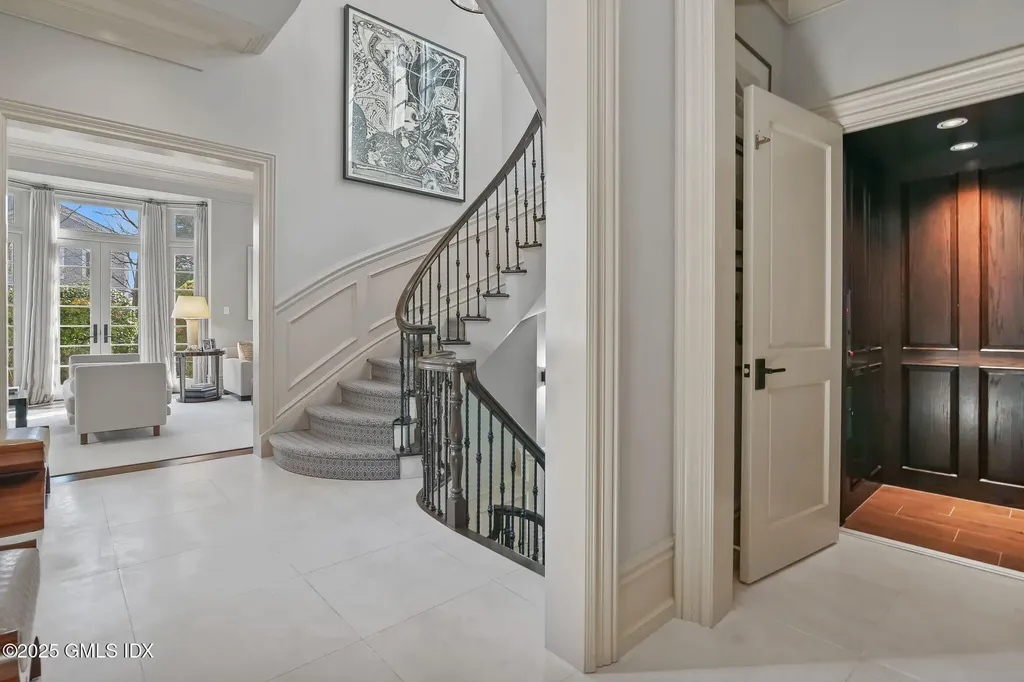 56 Milbank Avenue Greenwich CT 06830