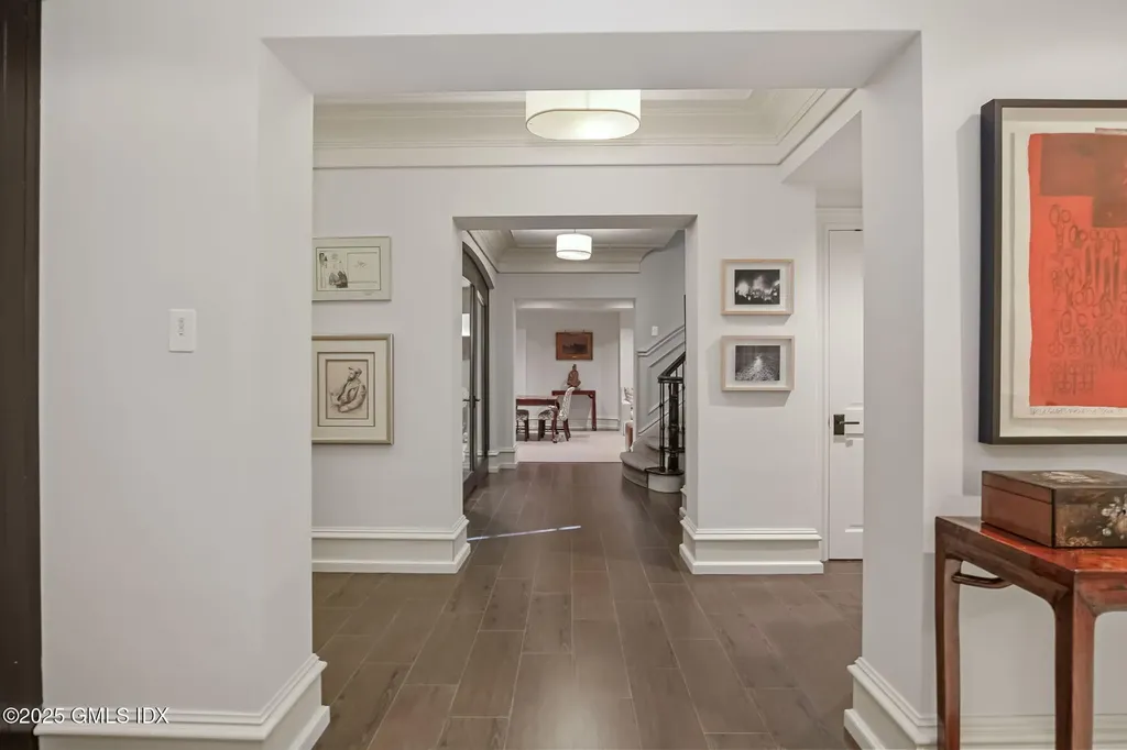 56 Milbank Avenue Greenwich CT 06830
