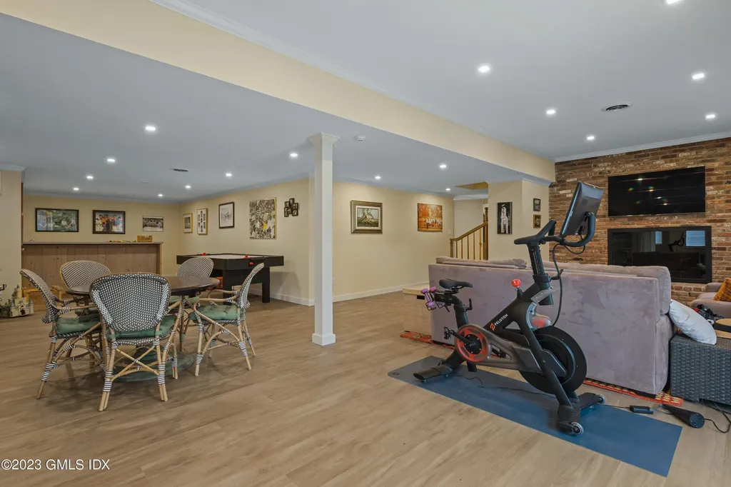 2 Winding Lane Greenwich CT 06831