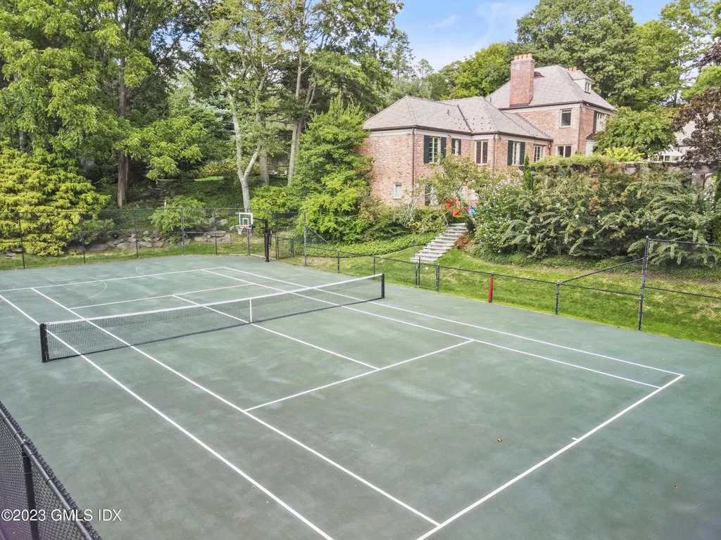 2 Winding Lane Greenwich CT 06831