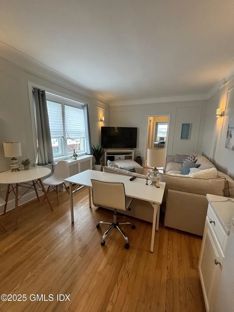 271 Greenwich Avenue Greenwich CT 06830