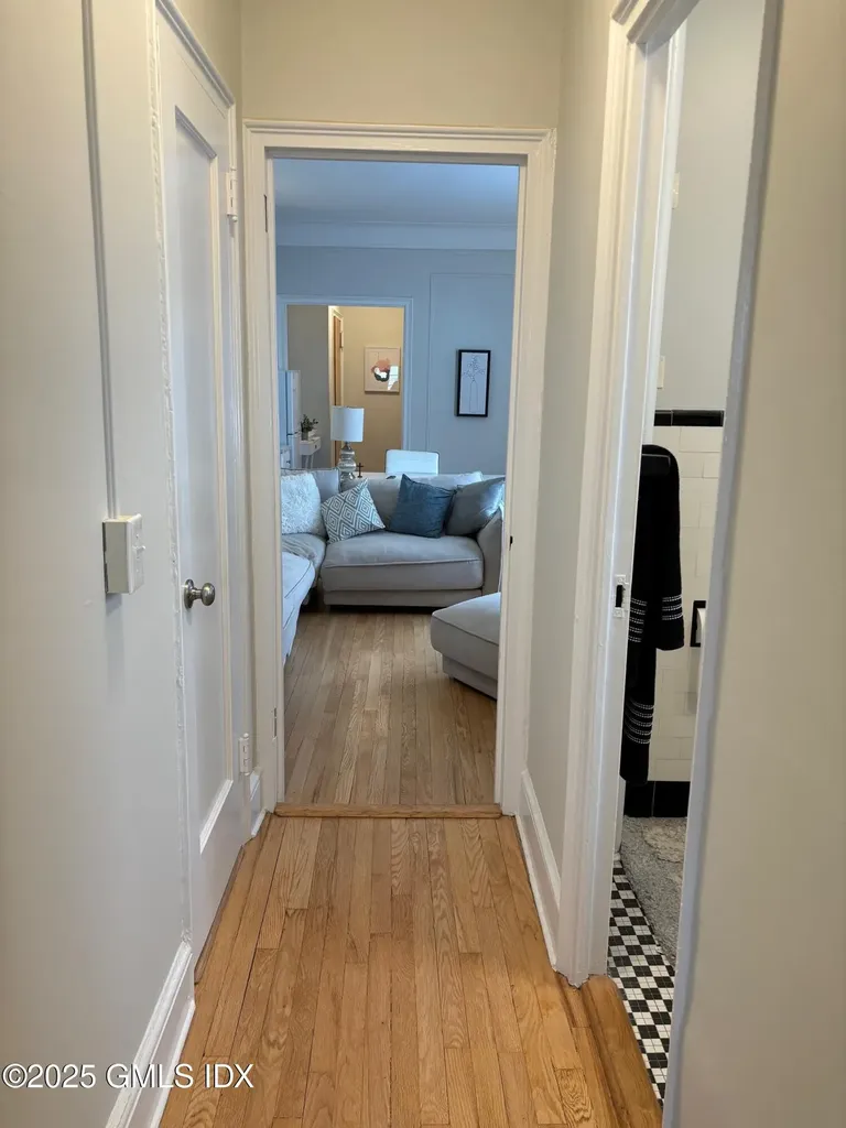 271 Greenwich Avenue Greenwich CT 06830