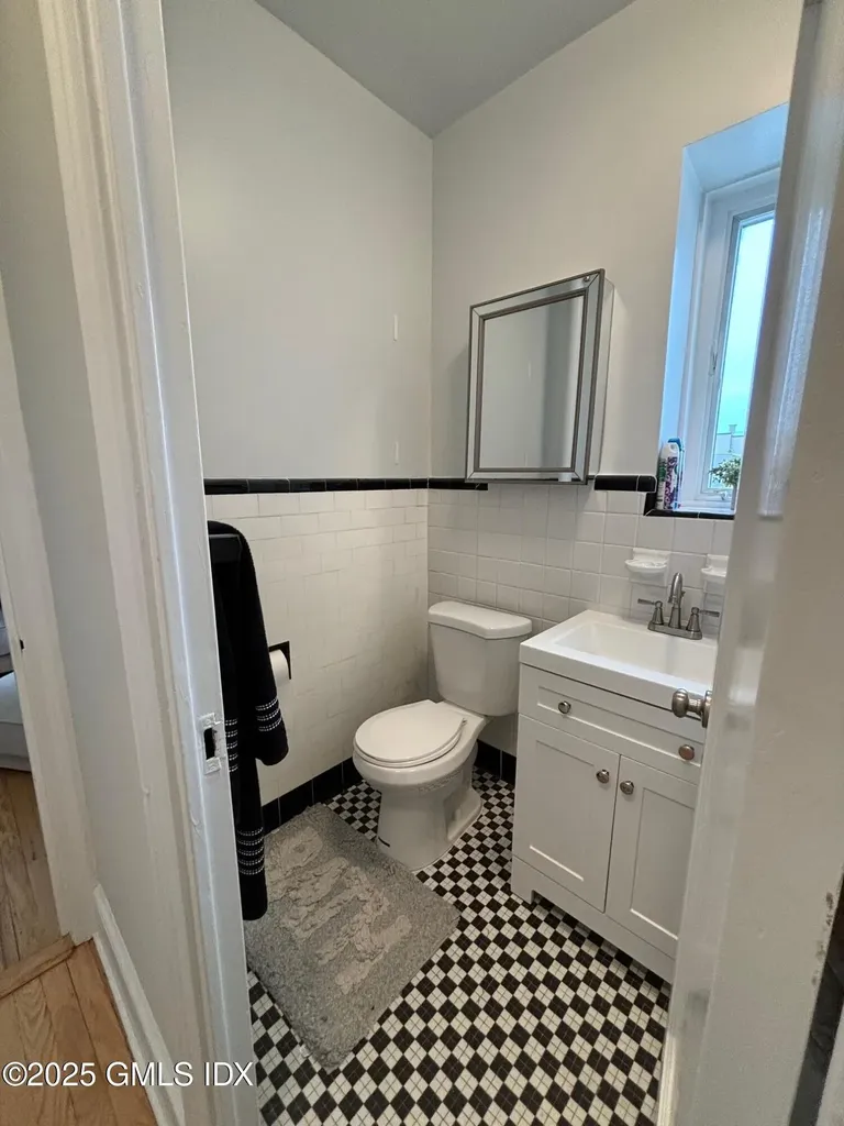 271 Greenwich Avenue Greenwich CT 06830