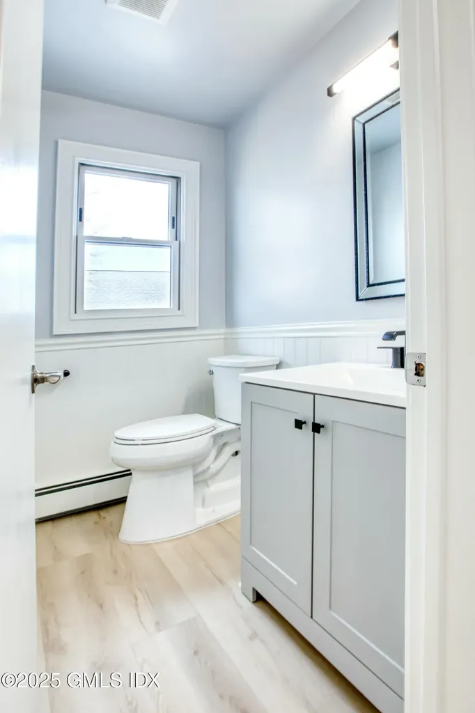 9 Apache Place Riverside CT 06878