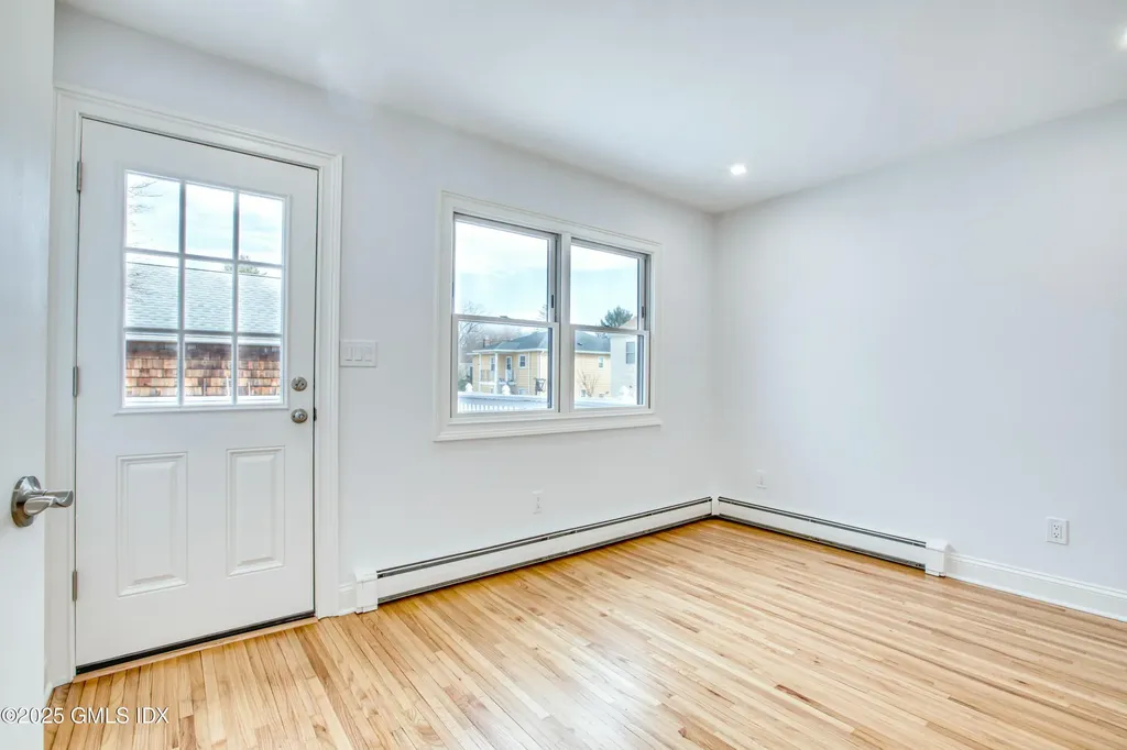 9 Apache Place Riverside CT 06878