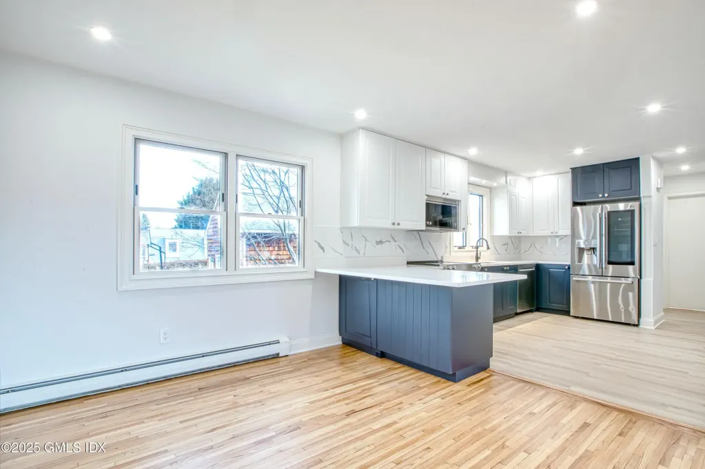 9 Apache Place Riverside CT 06878