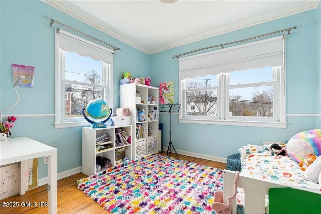 12 Mary Lane Riverside CT 06878