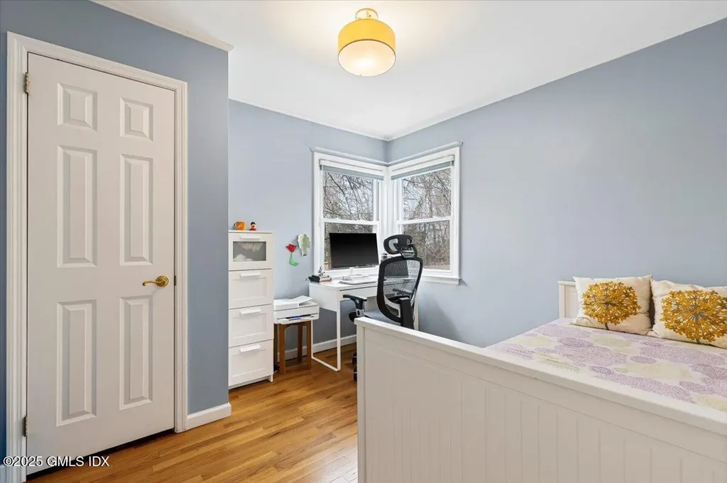 12 Mary Lane Riverside CT 06878