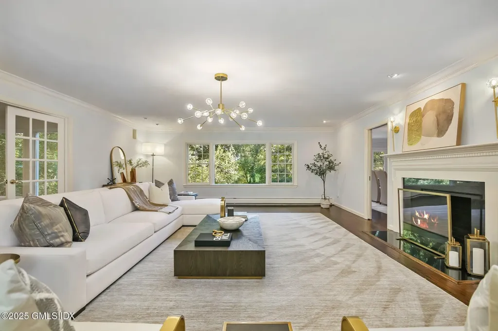 8 Tinker Lane Greenwich CT 06830