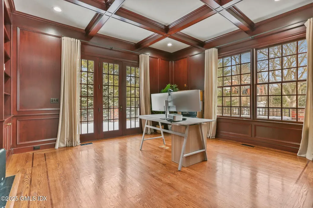 70 Sherwood Avenue Greenwich CT 06831