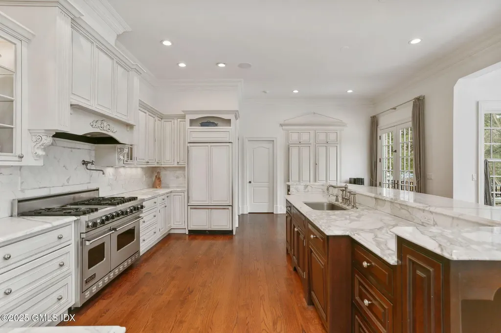 70 Sherwood Avenue Greenwich CT 06831