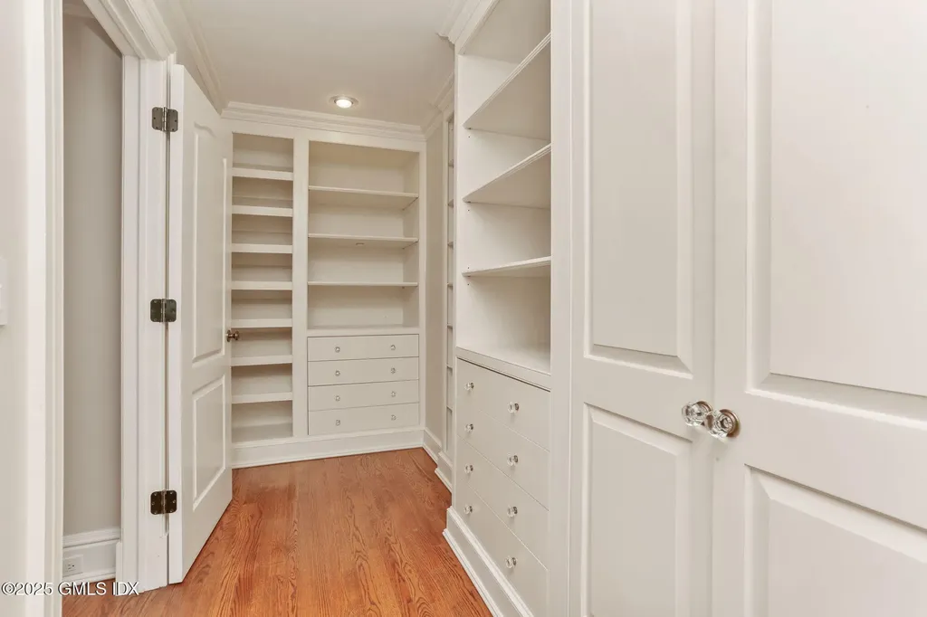 70 Sherwood Avenue Greenwich CT 06831