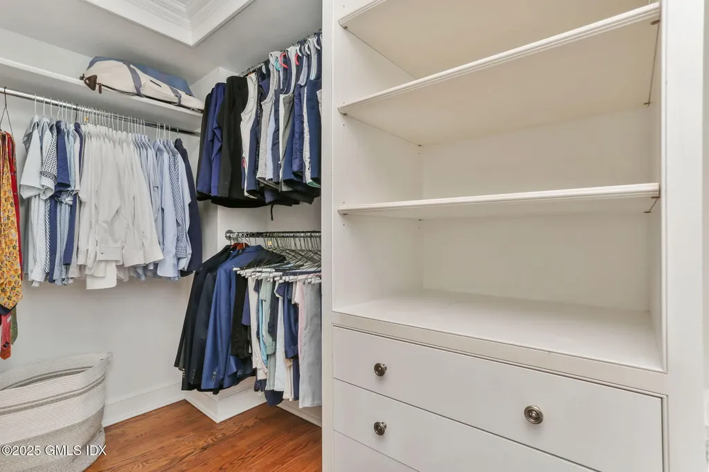 70 Sherwood Avenue Greenwich CT 06831