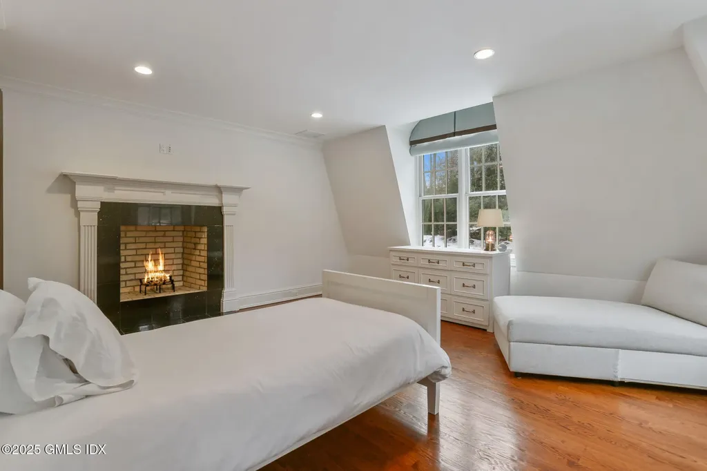 70 Sherwood Avenue Greenwich CT 06831