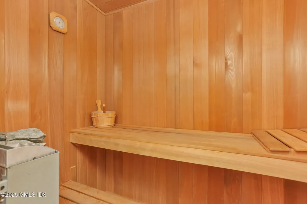 70 Sherwood Avenue Greenwich CT 06831