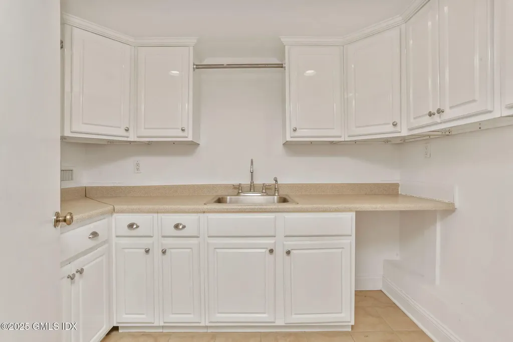 70 Sherwood Avenue Greenwich CT 06831