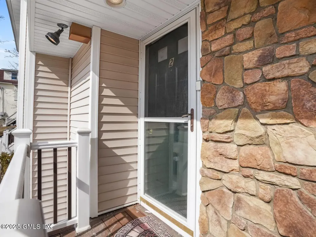 328 Hamilton Avenue Greenwich CT 06830