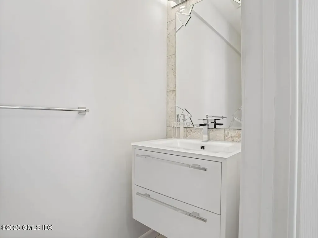 328 Hamilton Avenue Greenwich CT 06830