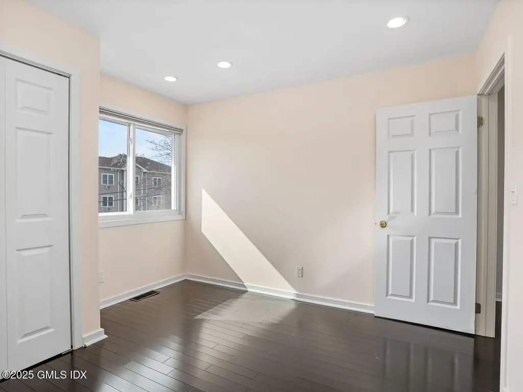 328 Hamilton Avenue Greenwich CT 06830